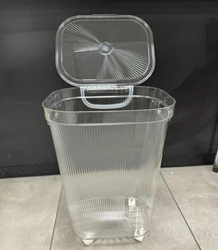 סל כביסה אקרילי על גלגלים 90ליטר