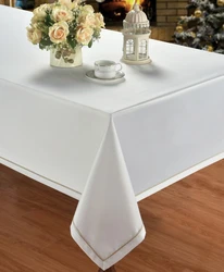 מפת שולחן LUNAR יוקרתית ומבריקה עם גימור עדין בזהב 150X300